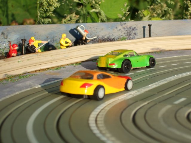 [Bild: Mercedes_Porsche_3.jpg]