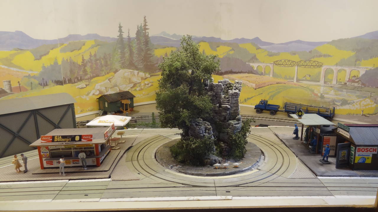 [Bild: ZwischenbahnhofAufbau0225.JPG]