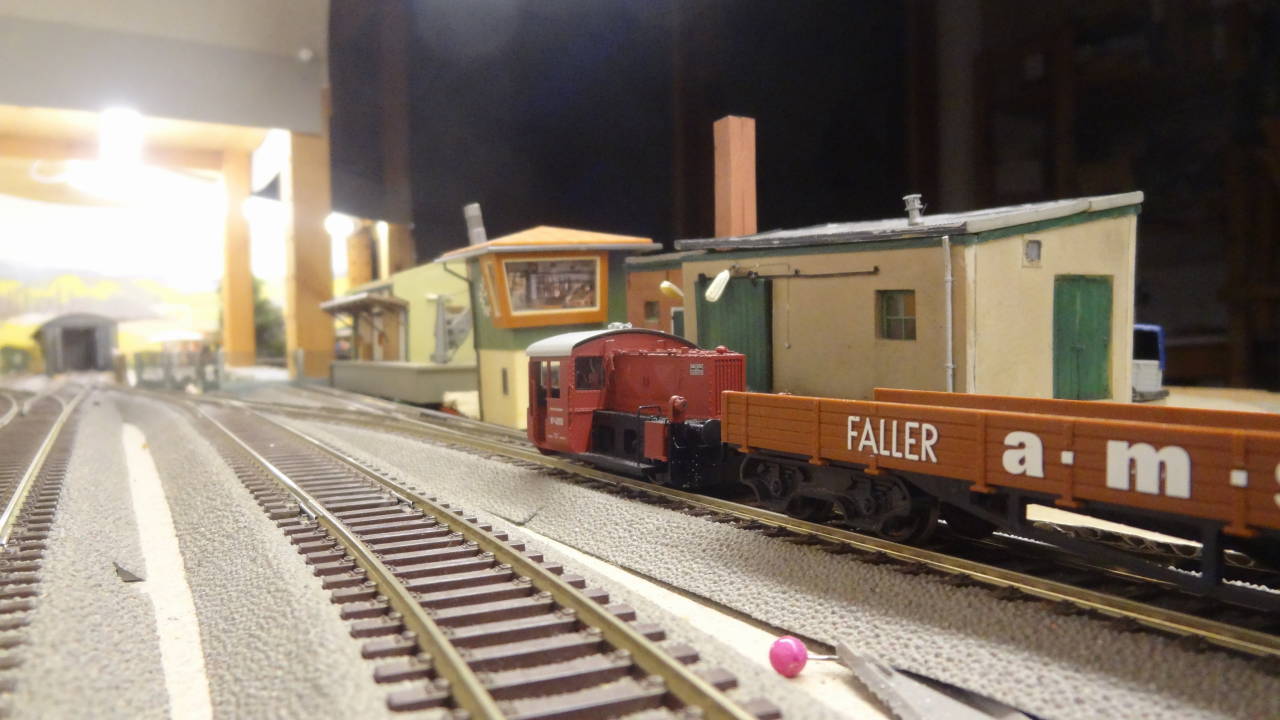 [Bild: ZwischenbahnhofAufbau0229.JPG]