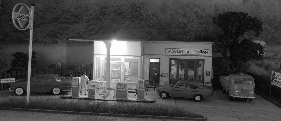 [Bild: ZwischenbahnhofAufbau0246.JPG]