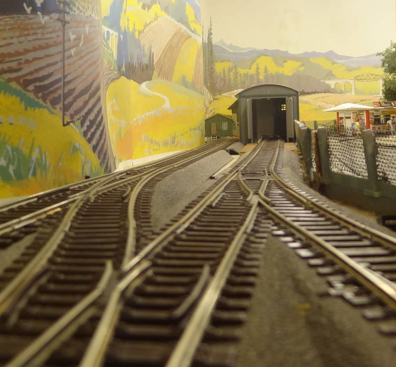[Bild: ZwischenbahnhofAufbau0252.JPG]